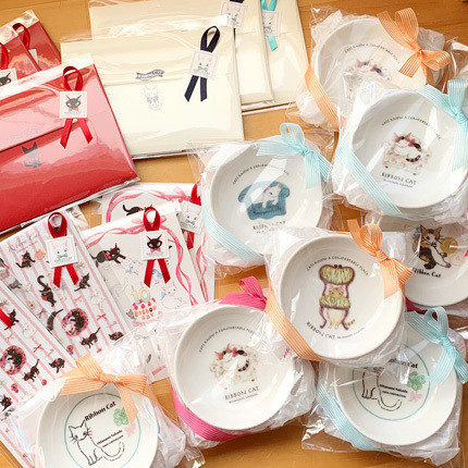 ribboncat190201bweb.jpg