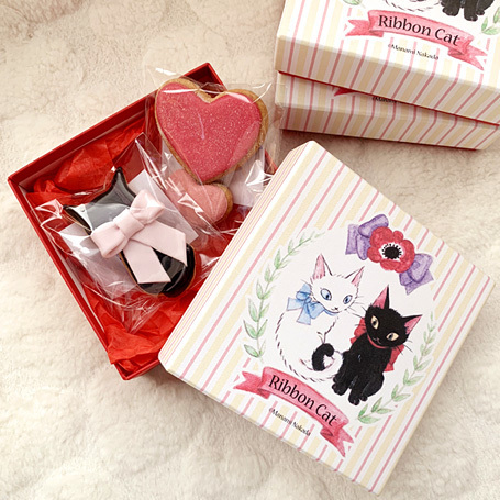 ribboncat190208aweb.jpg